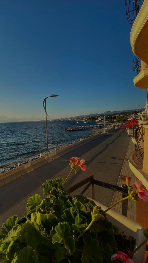 Hotel La Lampara Reggio Calabria Exterior foto